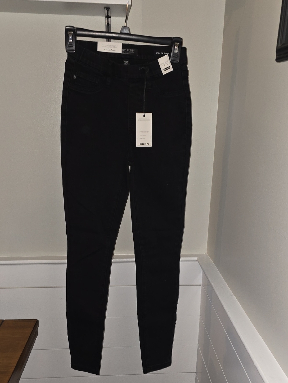 Judy Blue Pull On Black Skinny Jeans